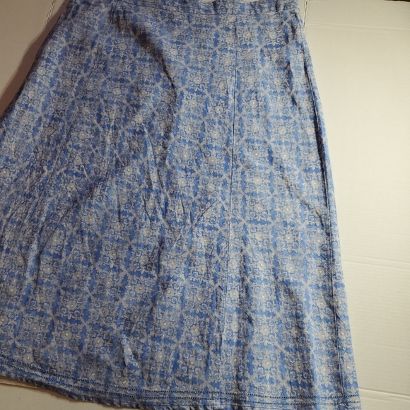 L.L. Bean 18 Petite Light Blue Printed A-Line Maxi Skirt - Picture 14 of 15